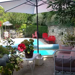 La Sapiniere -chambres Climatisees 3* Buisson